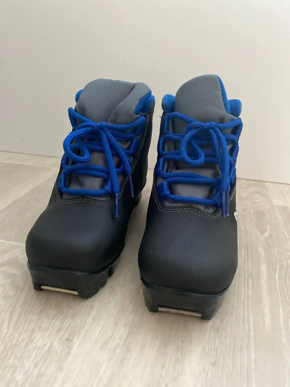 Лыжные ботинки 32 размер - Спортивный инвентарь (Барахолка) в Чебоксары