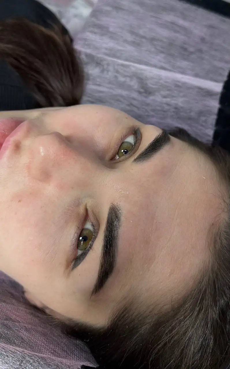 Услуги маникюра, педикюра и бровей - Красота (Услуги) в Чебоксары