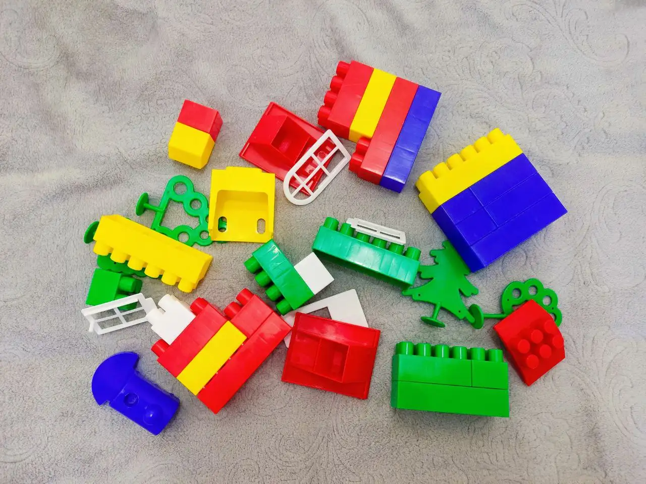 Конструкторы по 250 рублей - Конструкторы (Барахолка) в Чебоксары