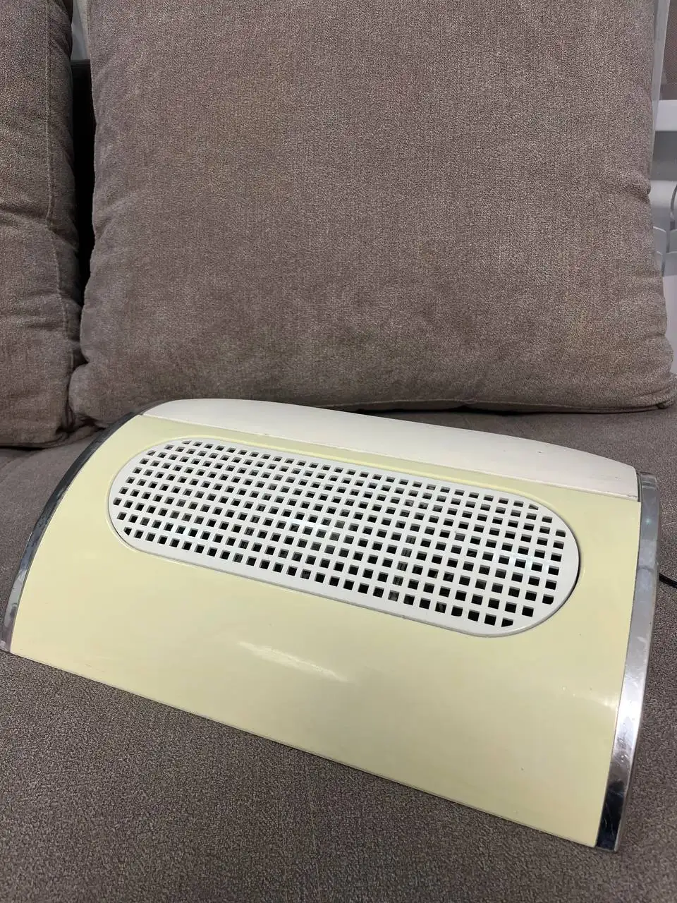 Продается маникюрная вытяжка - Барахолка в Чебоксары