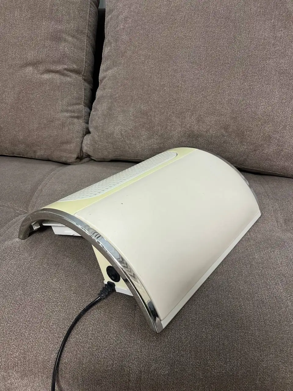 Продается маникюрная вытяжка - Барахолка в Чебоксары