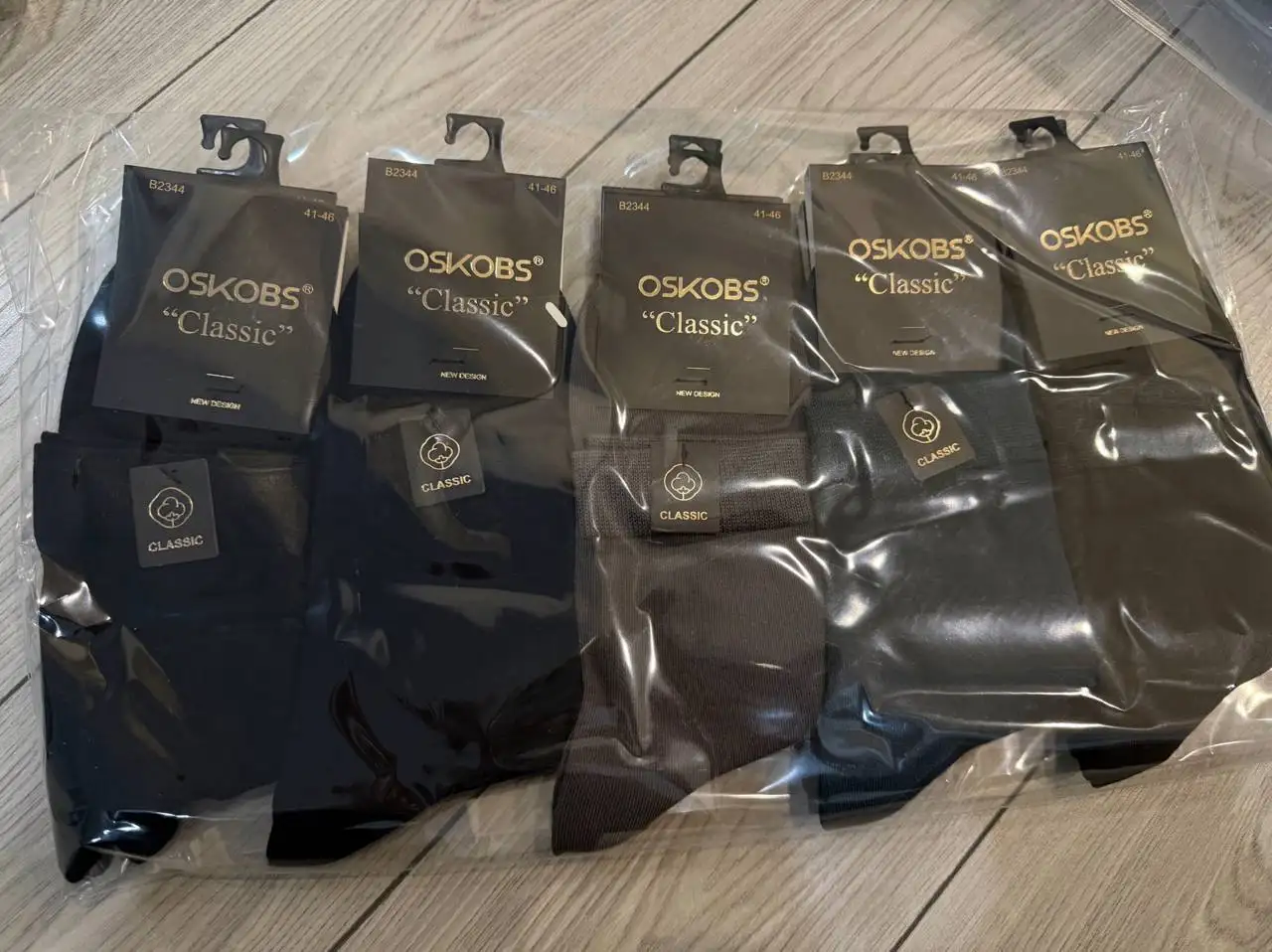 Мужские и женские футболки, носки, лосины, полотенца и подарочные упаковки - Мужская и женская одежда (Одежда) в Чебоксары