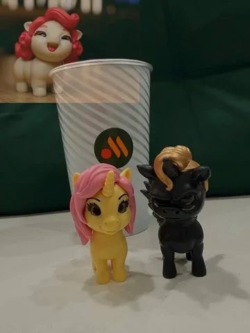 Обмен единорога и черного на пухляшку зифи - Интерьер в Чебоксары