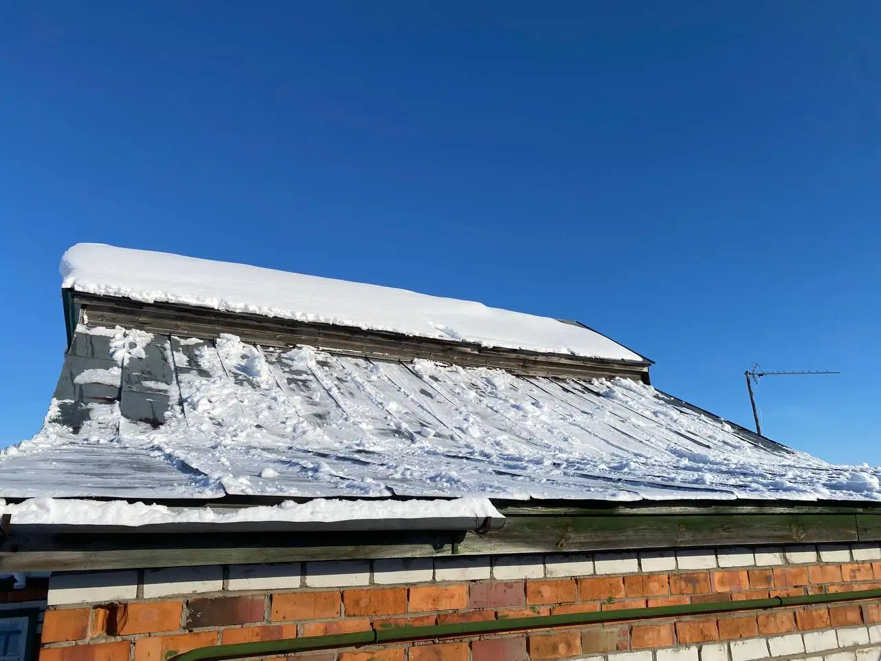 Услуги по уборке снега с крыш - Бытовые услуги (Услуги) в Чебоксары