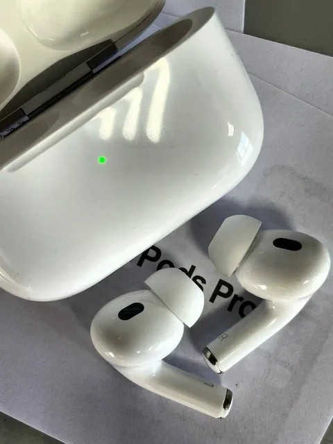 Продам новые AirPods Pro 2 качество Lux - частное объявление в Чебоксары