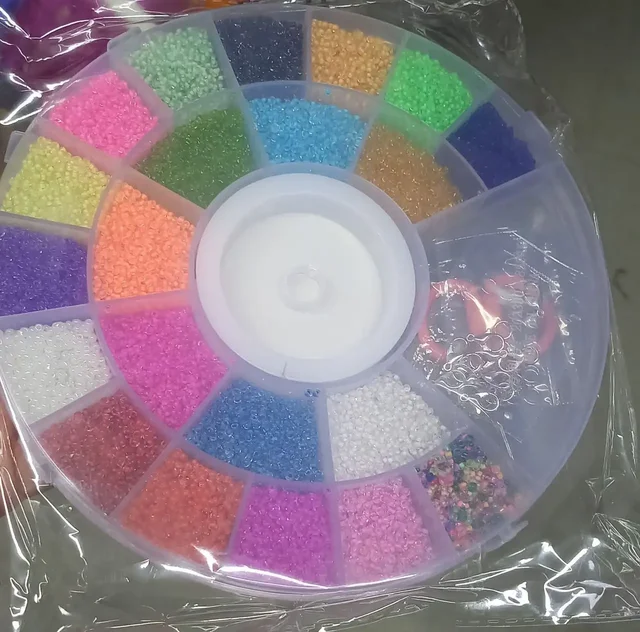 Набор бисера и резинки для плетения - Барахолка в Чебоксары