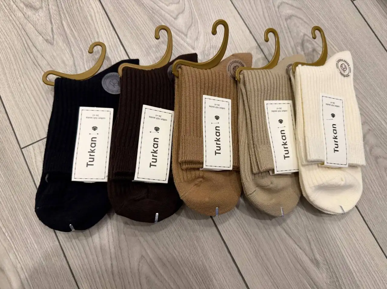 Лосины, футболки, носочки и коробки для подарков на 8 марта - Женская одежда (Одежда) в Чебоксары