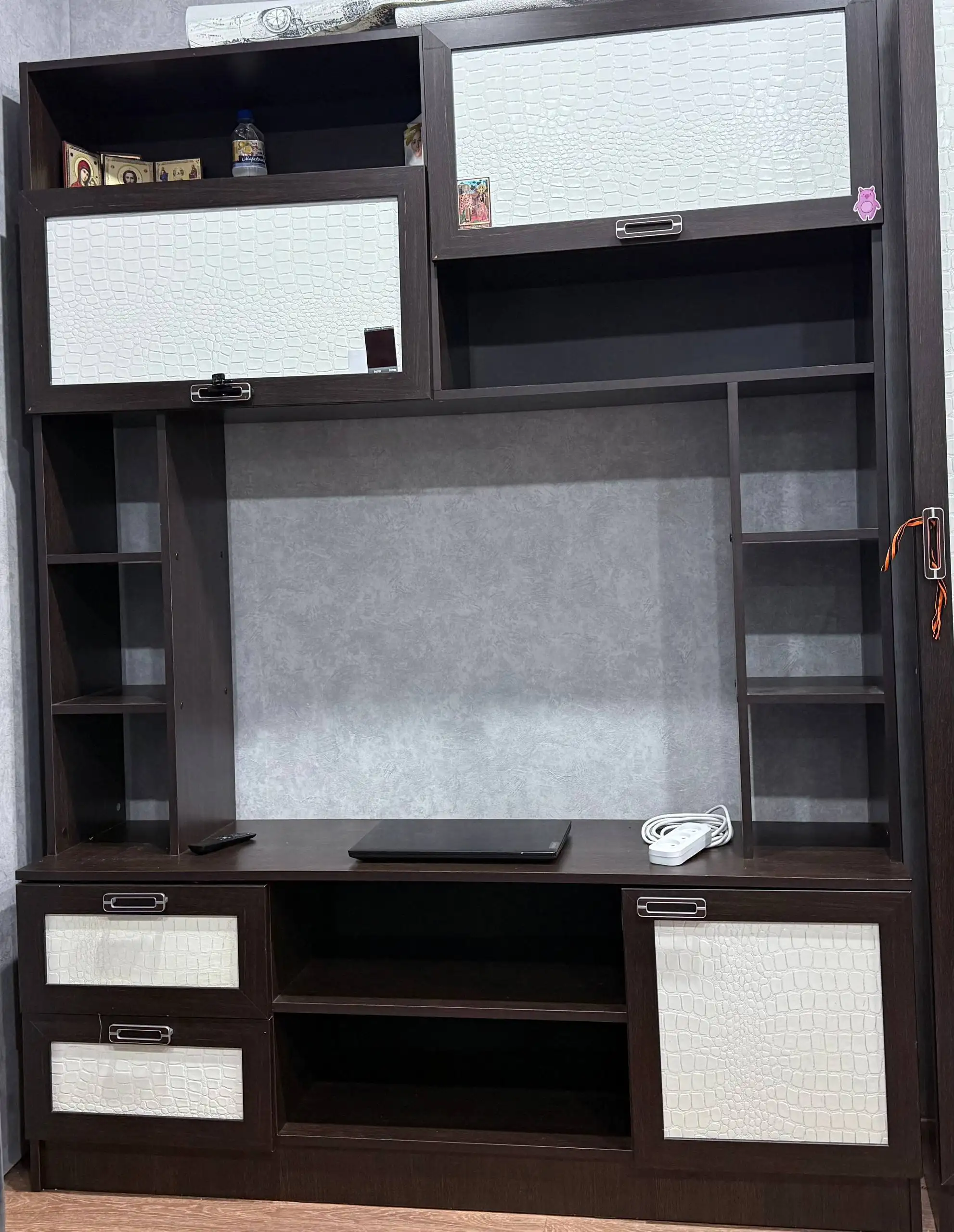 Продажа стенки и двух шкафов - Мебель (Для дома и дачи) в Чебоксары