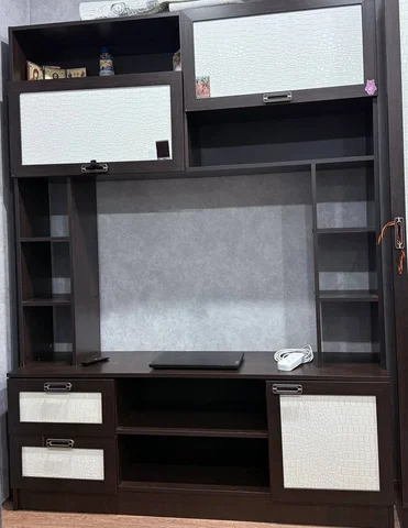 Продажа стенки и двух шкафов - Растения в Чебоксары