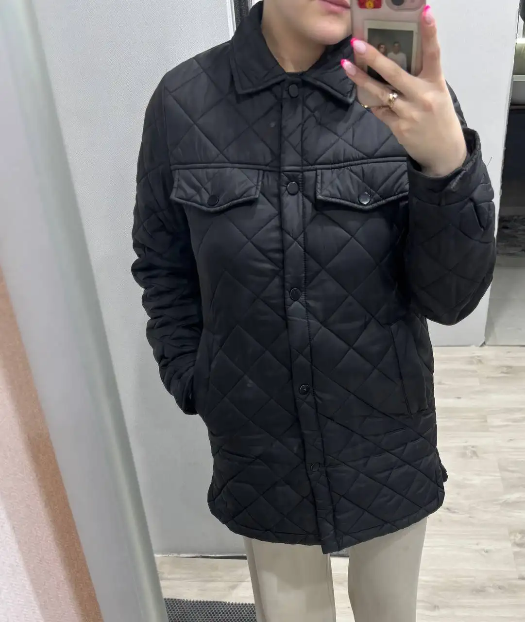 Продажа одежды: зимняя и демисезонная куртки, костюм - Верхняя одежда (Одежда) в Чебоксары