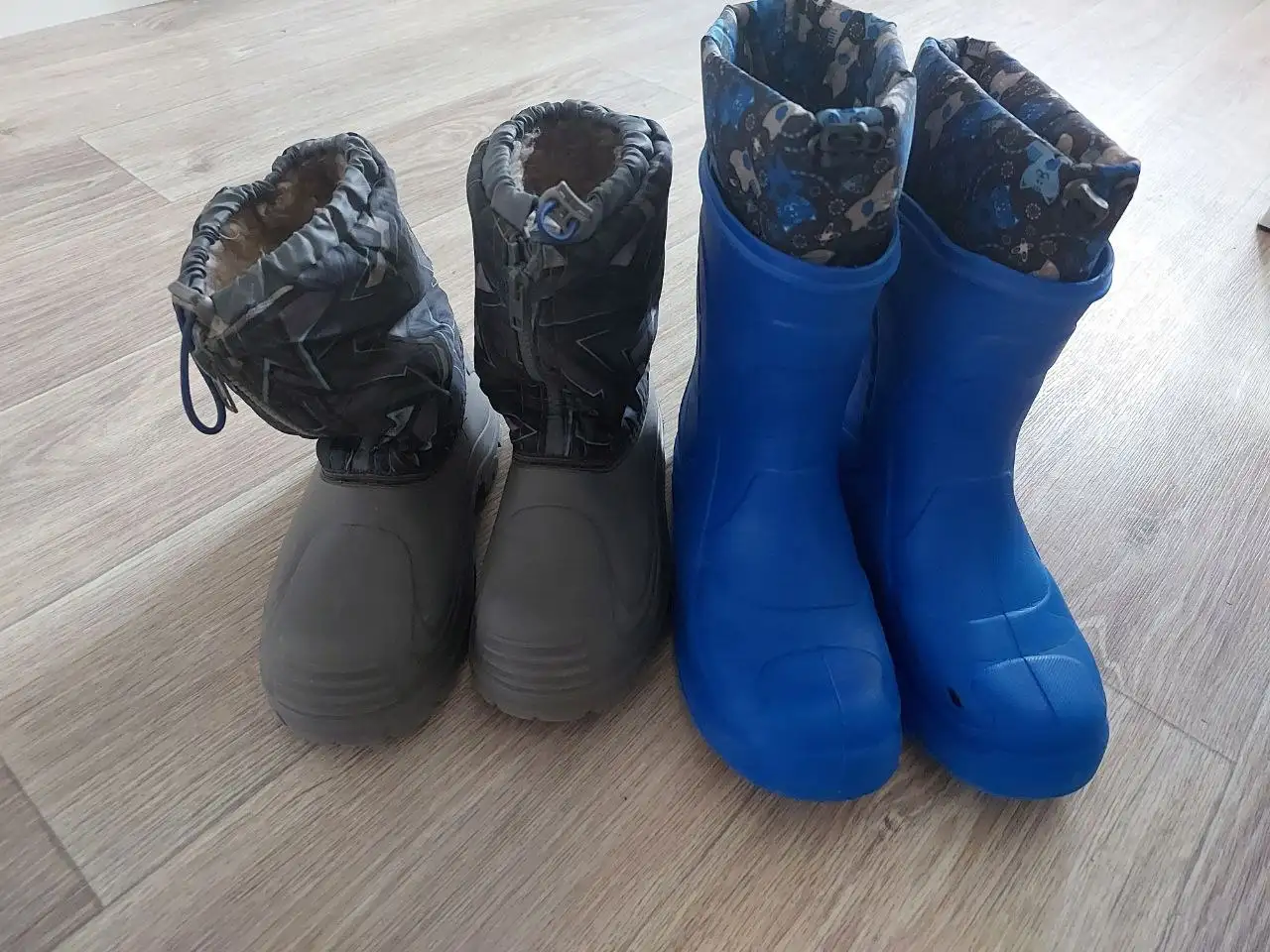 Резиновые сапоги серые и синие - Обувь (Одежда) в Чебоксары