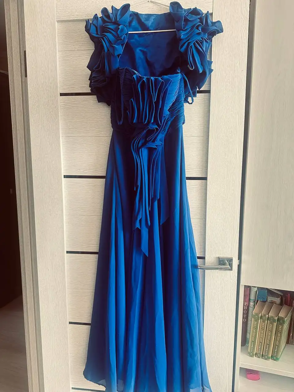 Голубое платье на выпускной или торжество - Платья (Одежда) в Чебоксары