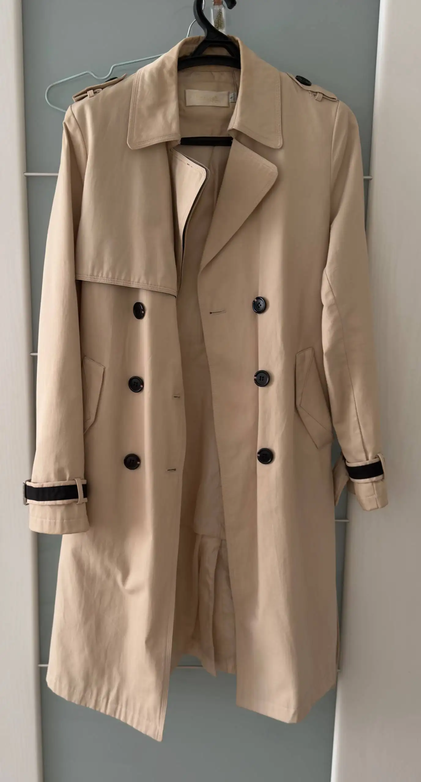 Женская верхняя одежда 44-46 размера - Верхняя одежда (Одежда) в Чебоксары