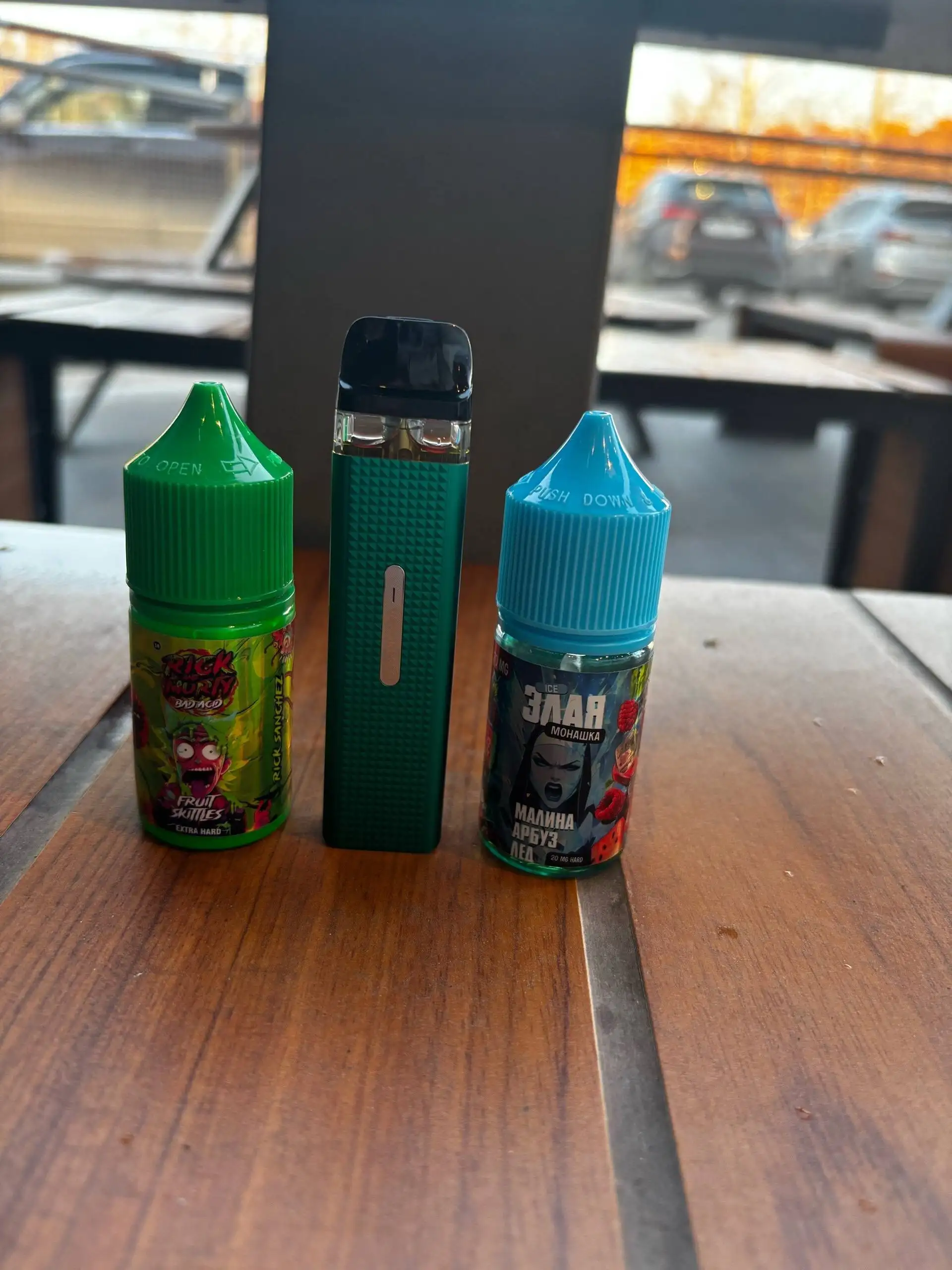 Продам икрос мини с жижей - Вейпы и электронные сигареты (Электроника) в Ярославль