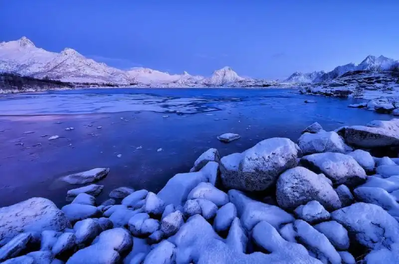 Продажа шин и автомобиля в Братске