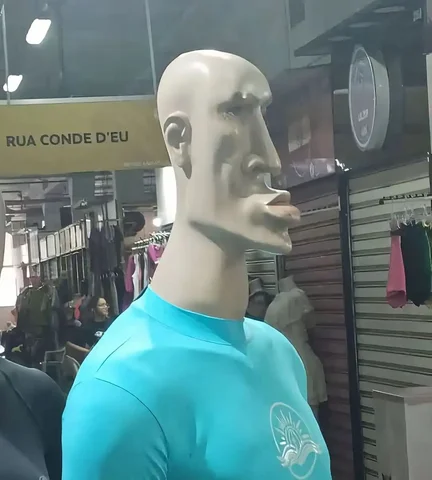 Куплю шапку НГ с рогами и очки Warging - частное объявление в Братск