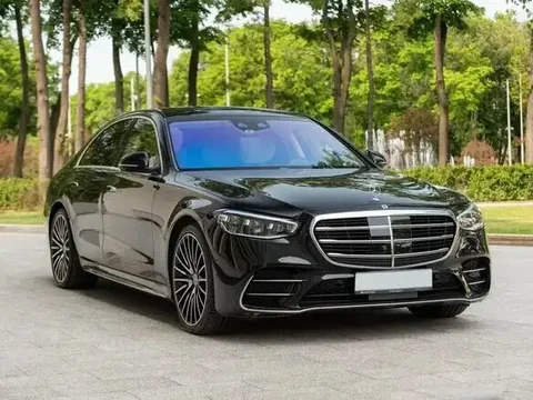 Куплю Mercedes Benz W223 - Автомобильные номера в Братск