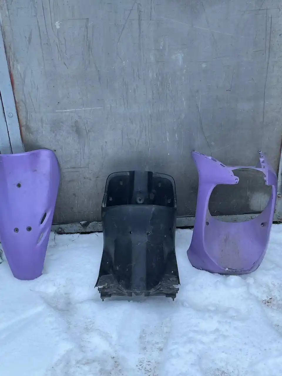 Мопед исправен, нужен пластик