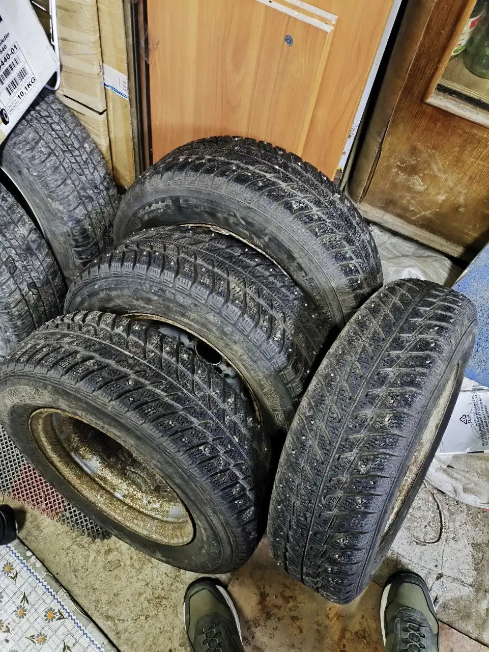 Штампы и зимняя резина Kumho 175/70 R13