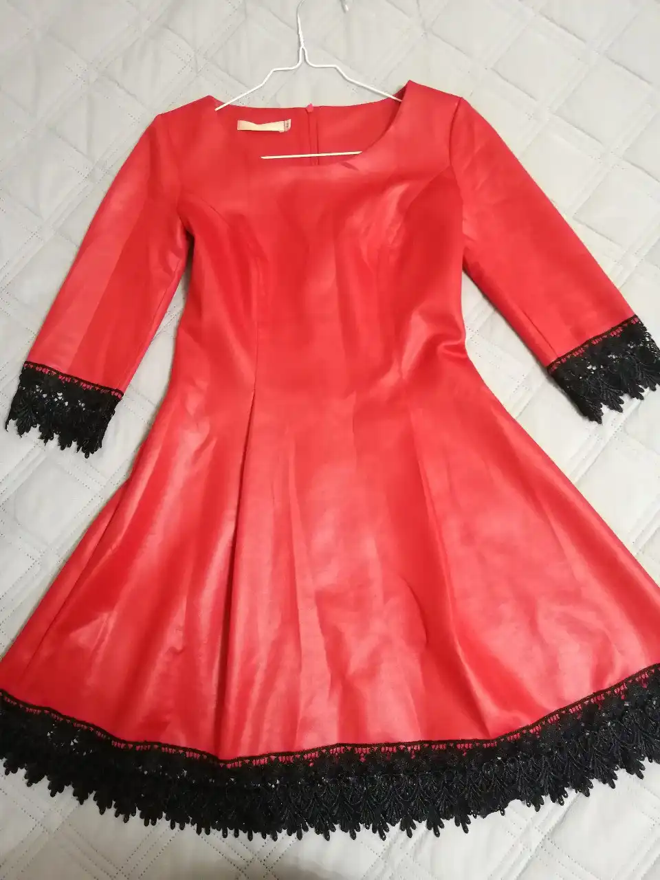 Женское платье размер 42