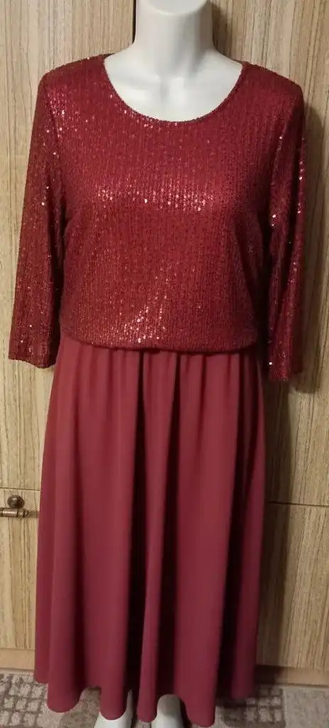 Платье размер 48-50, рост 158