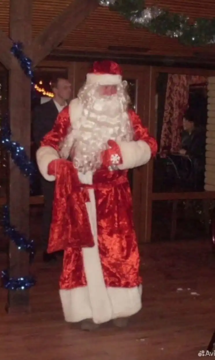 Продажа костюмов Деда Мороза, Снегурочки и Санта-Клауса