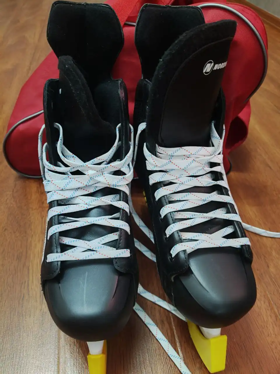 Мужские коньки 42 размер новые - Коньки (Хобби и отдых) в Нижневартовск