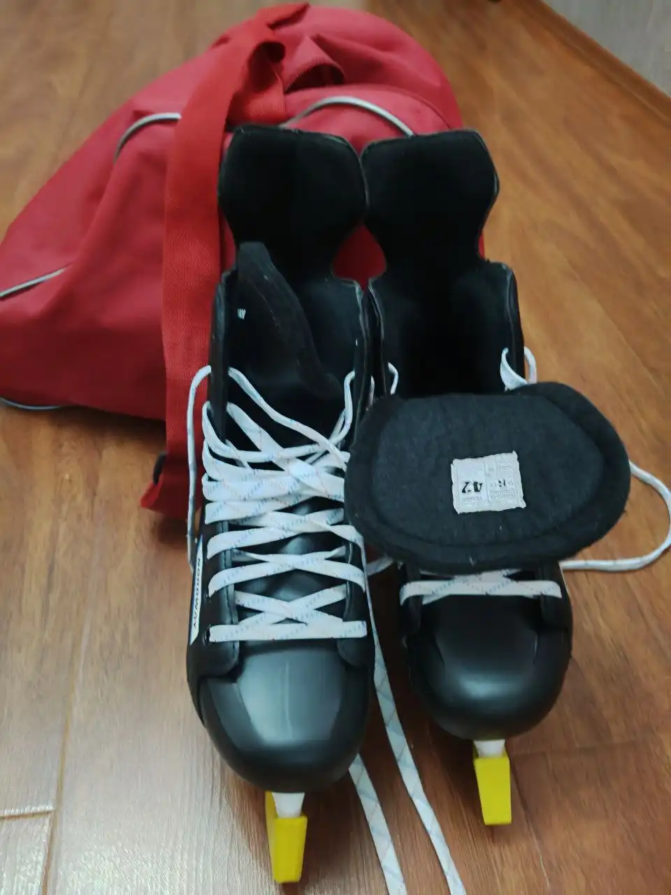 Мужские коньки 42 размер новые - Коньки (Хобби и отдых) в Нижневартовск