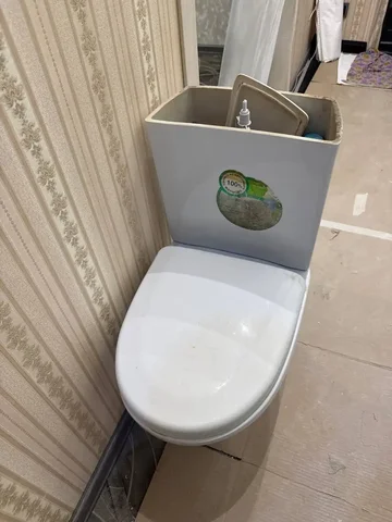 Унитаз в комплекте рабочий - частное объявление в Нижневартовск