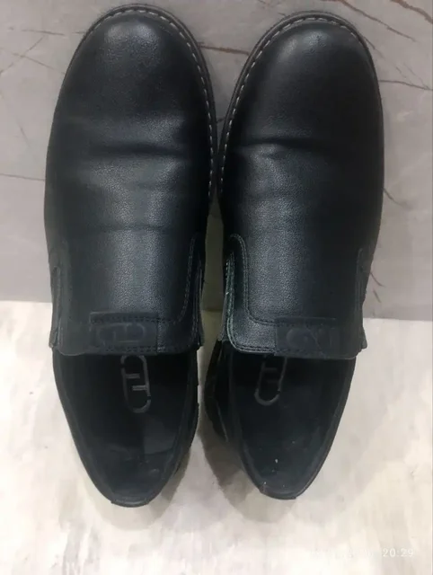 Продам детские туфли 40 размера - Товары для детей в Нижневартовск