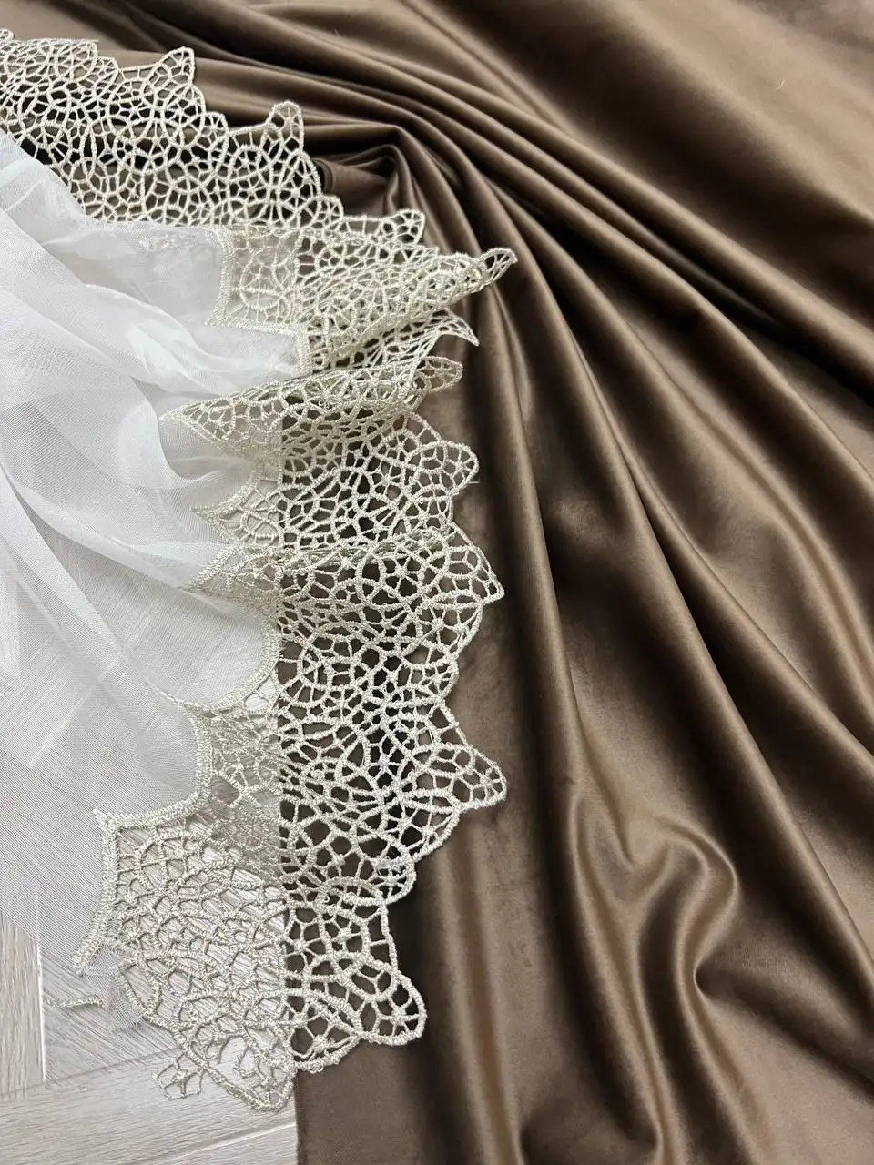 Продажа бархатных штор - Текстиль (Барахолка) в Нижневартовск