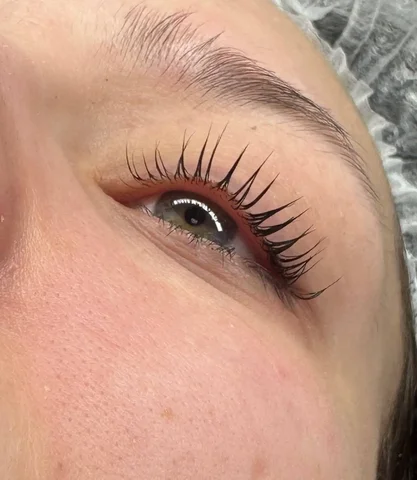 Студия красоты BEAUTEOS ROOM в ТЦ Европа Сити - Клининговые услуги в Нижневартовск