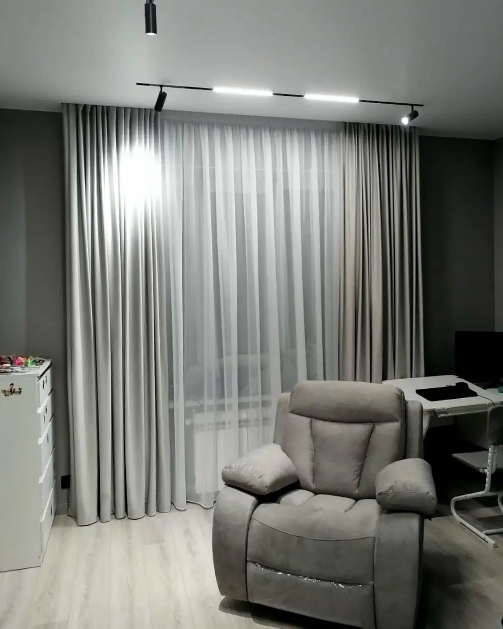 Шторы 4 и 5 метров - Текстиль (Барахолка) в Нижневартовск