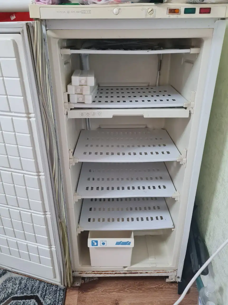 Морозильная камера - Барахолка в Нижневартовск