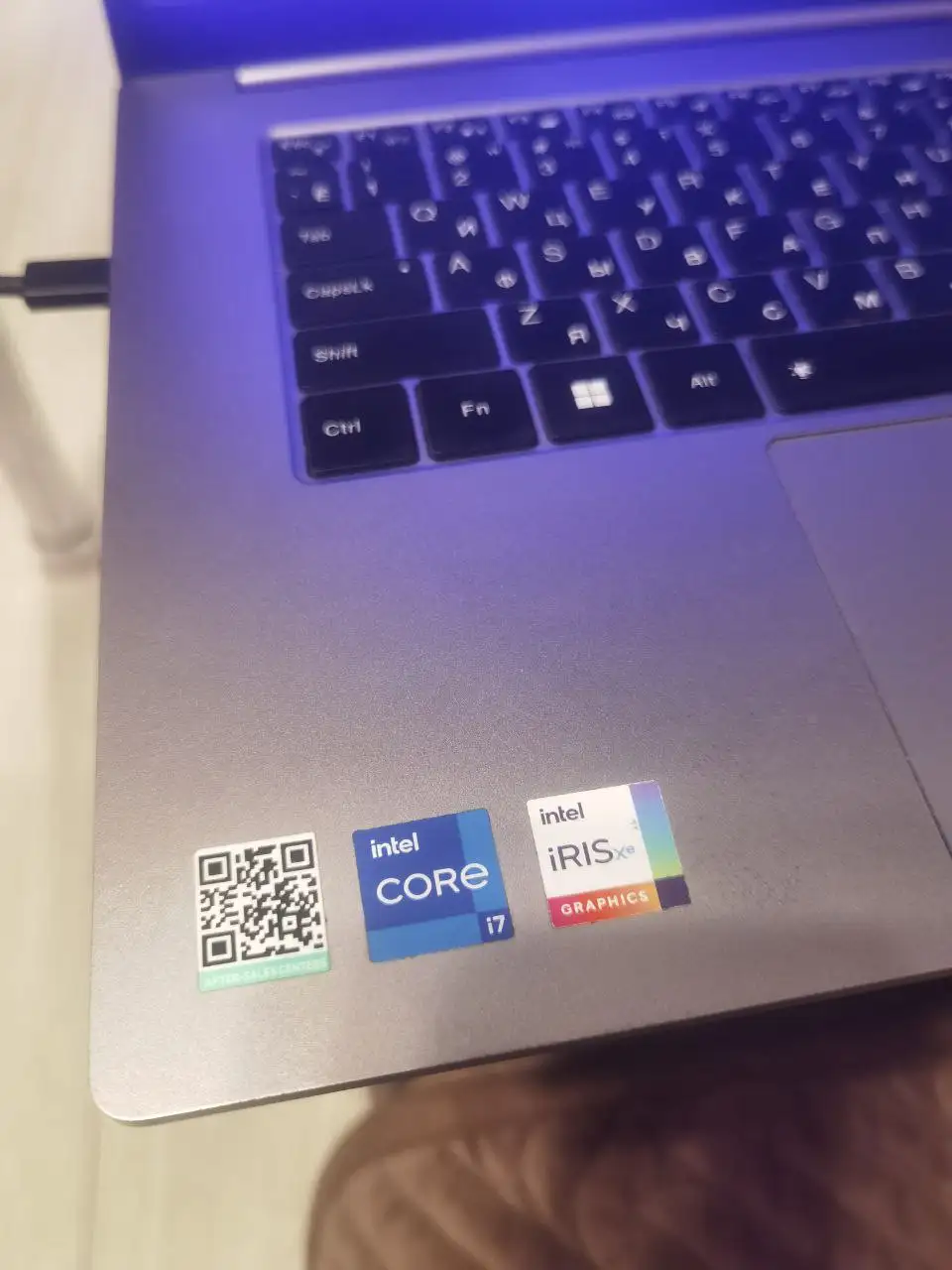 Продам ноутбук с алюминиевым корпусом - Ноутбуки (Электроника) в Нижневартовск