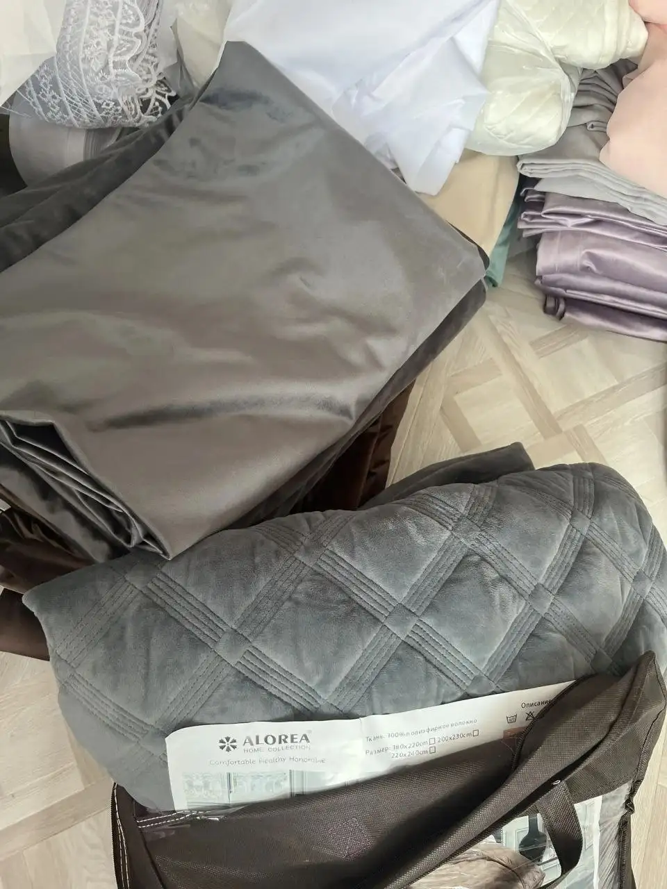 Шторы и покрывало - Текстиль (Барахолка) в Нижневартовск