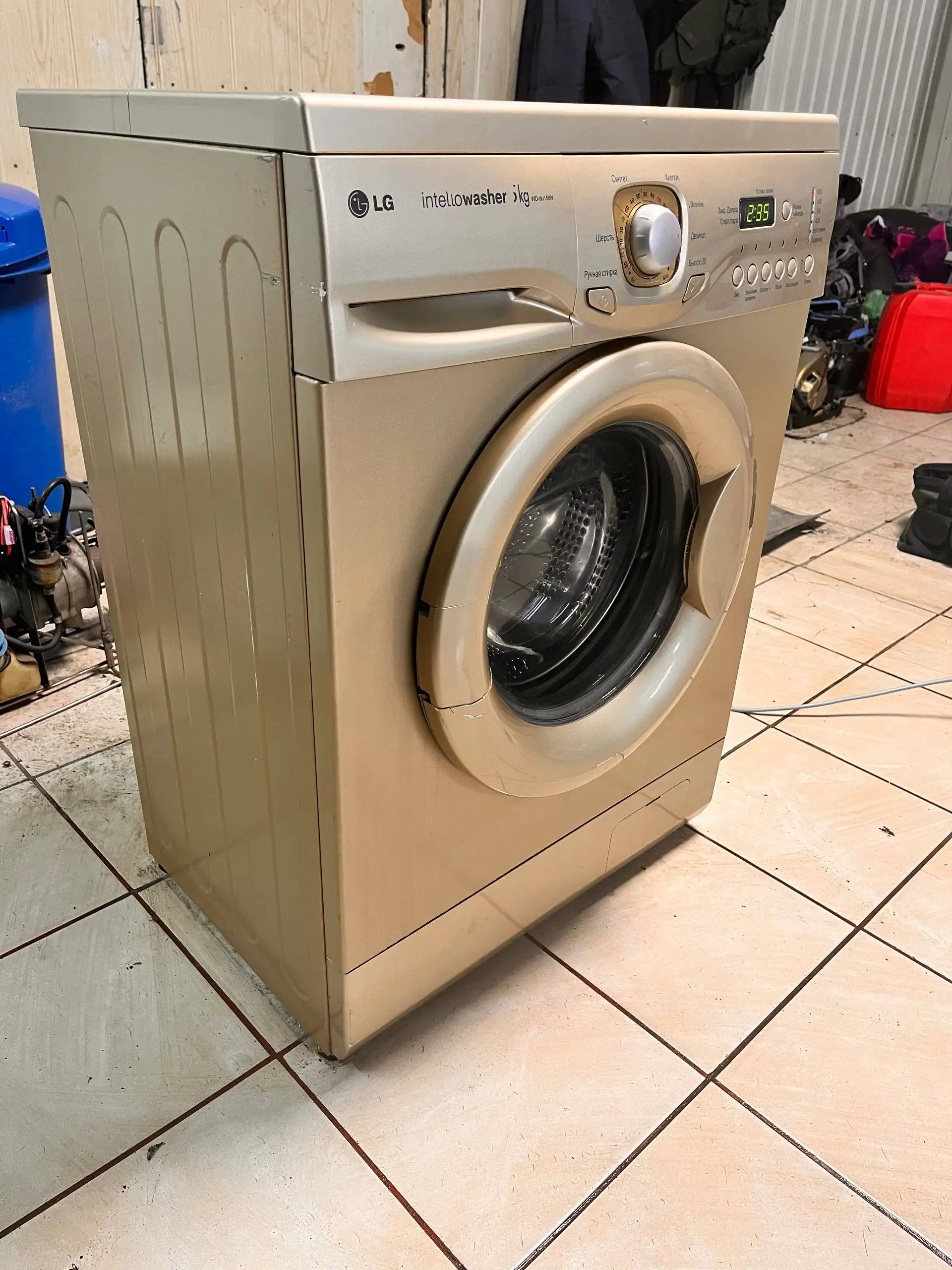 Стиральная машина LG 5 кг - Бытовая техника (Барахолка) в Нижневартовск