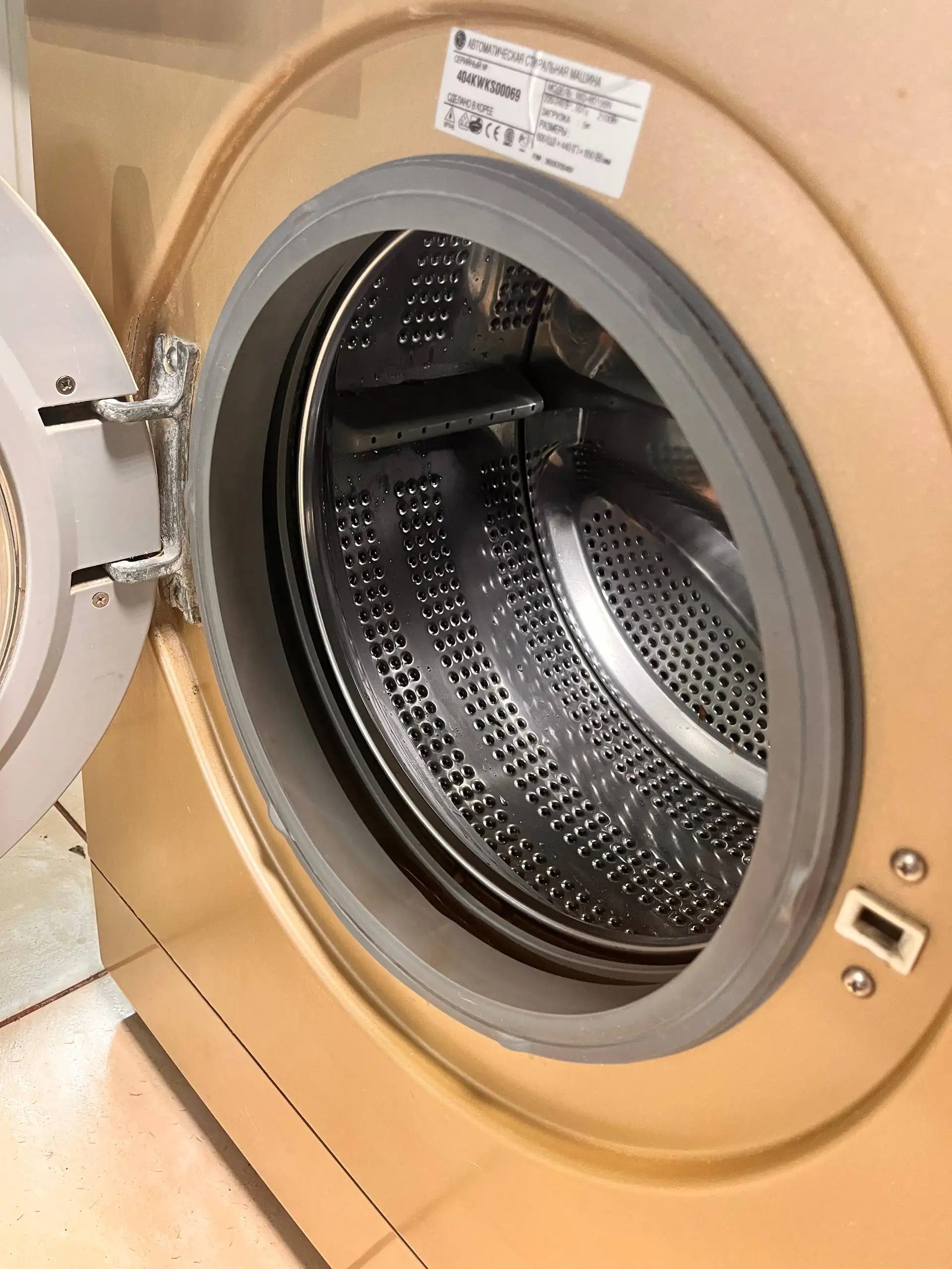 Стиральная машина LG 5 кг - Бытовая техника (Барахолка) в Нижневартовск