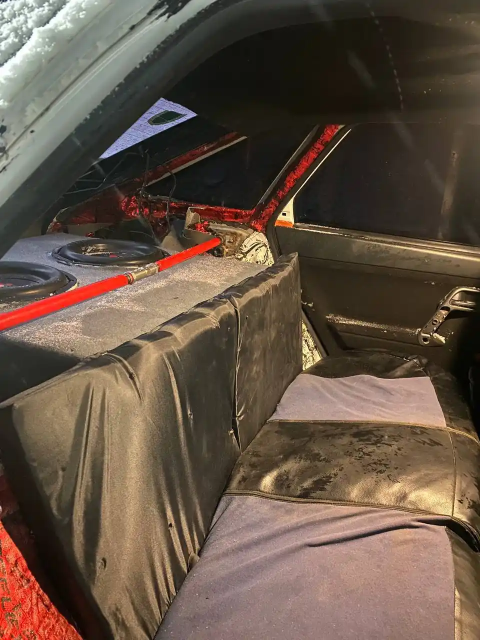 Короб и сабы - Авто в Нижний Новгород