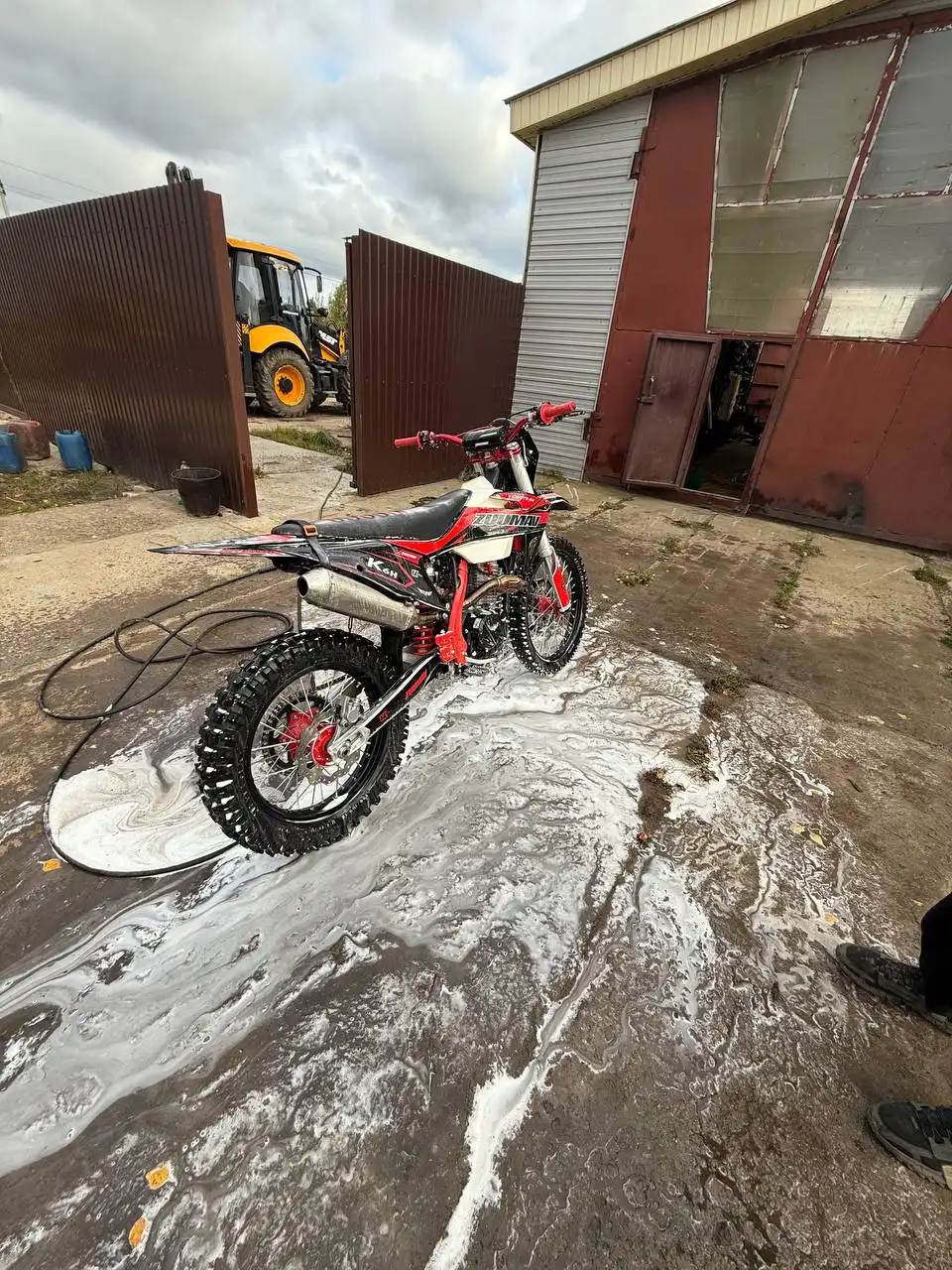 Продам Zuumav k6h