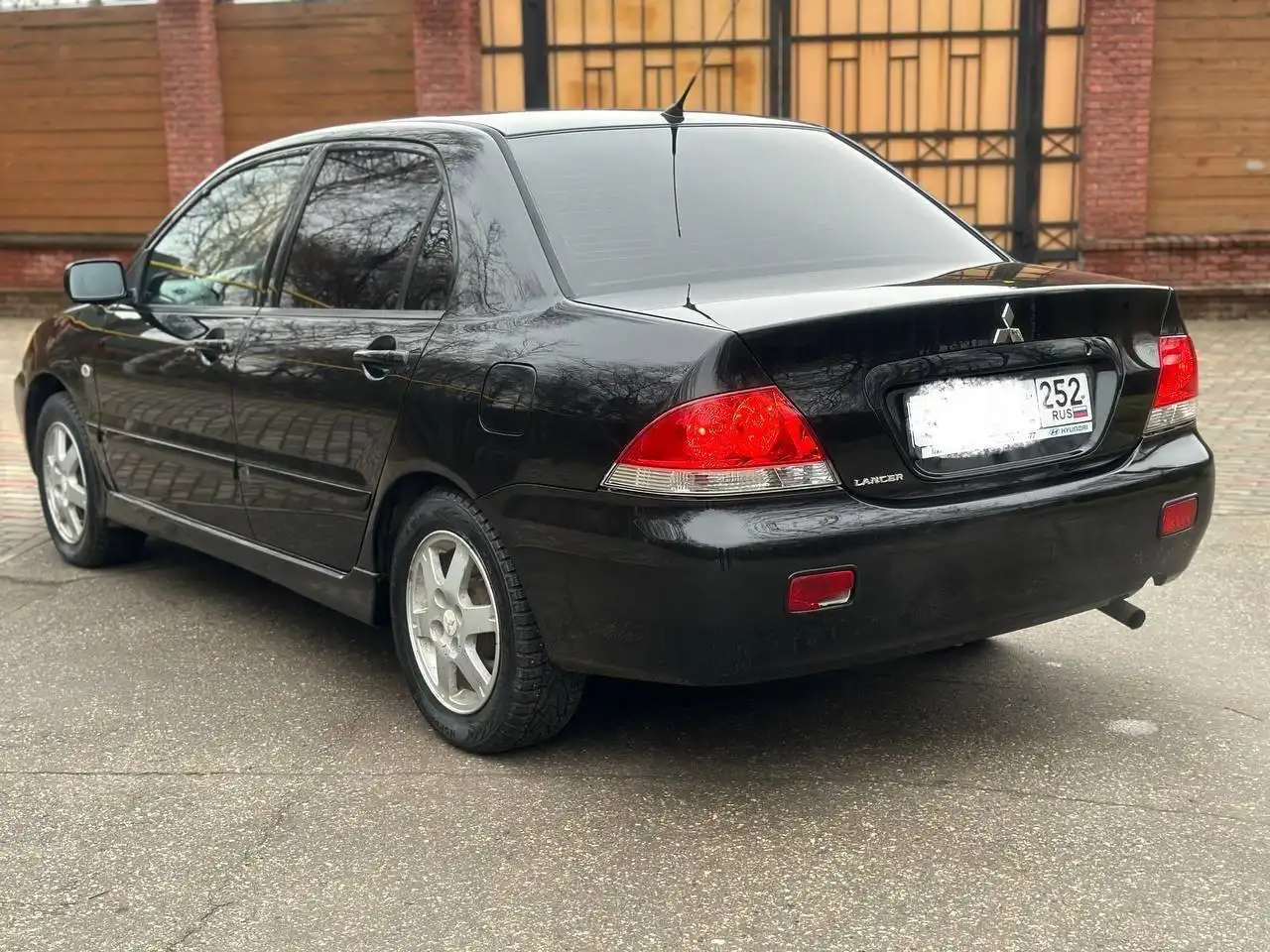 Mitsubishi Lancer 2007 г.в. в хорошем состоянии