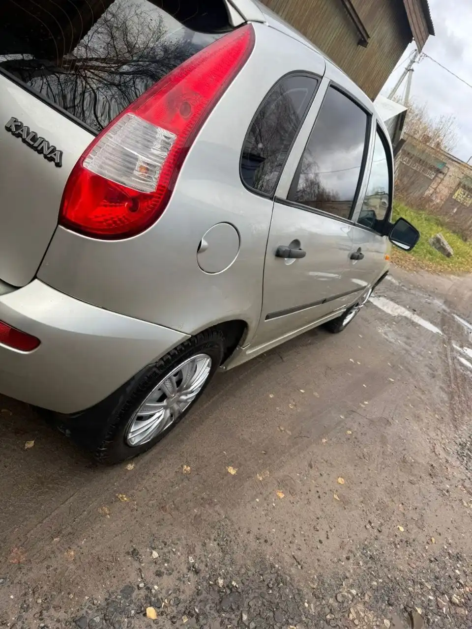 Продажа автомобилей Калина 2010 и ВАЗ 2114 2008