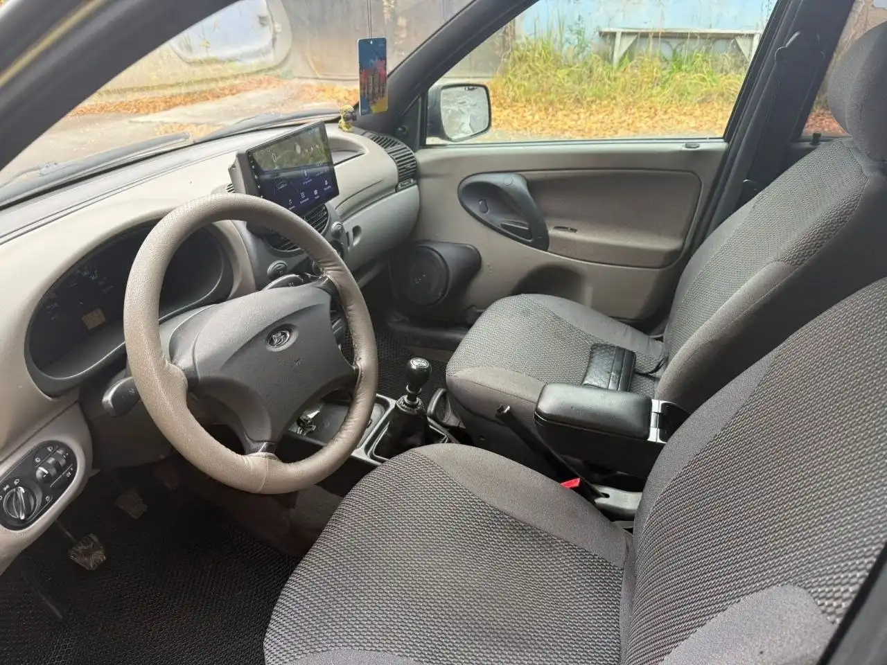 Продажа автомобилей Калина 2010 и ВАЗ 2114 2008