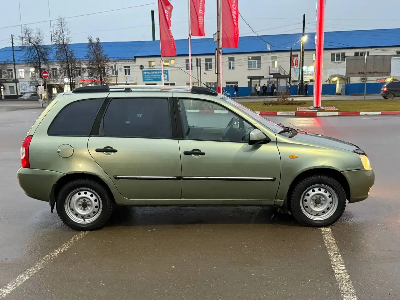 Продажа автомобиля Lada Kalina 2011 года