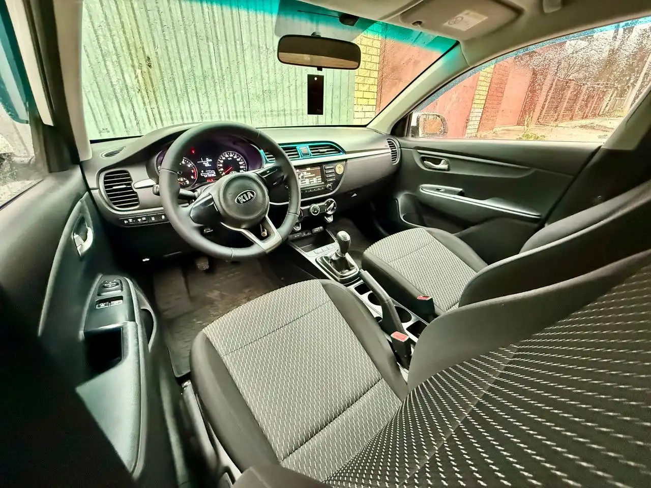 Kia Rio 2017, 1.4 МТ, 1 хозяин, 148000 км