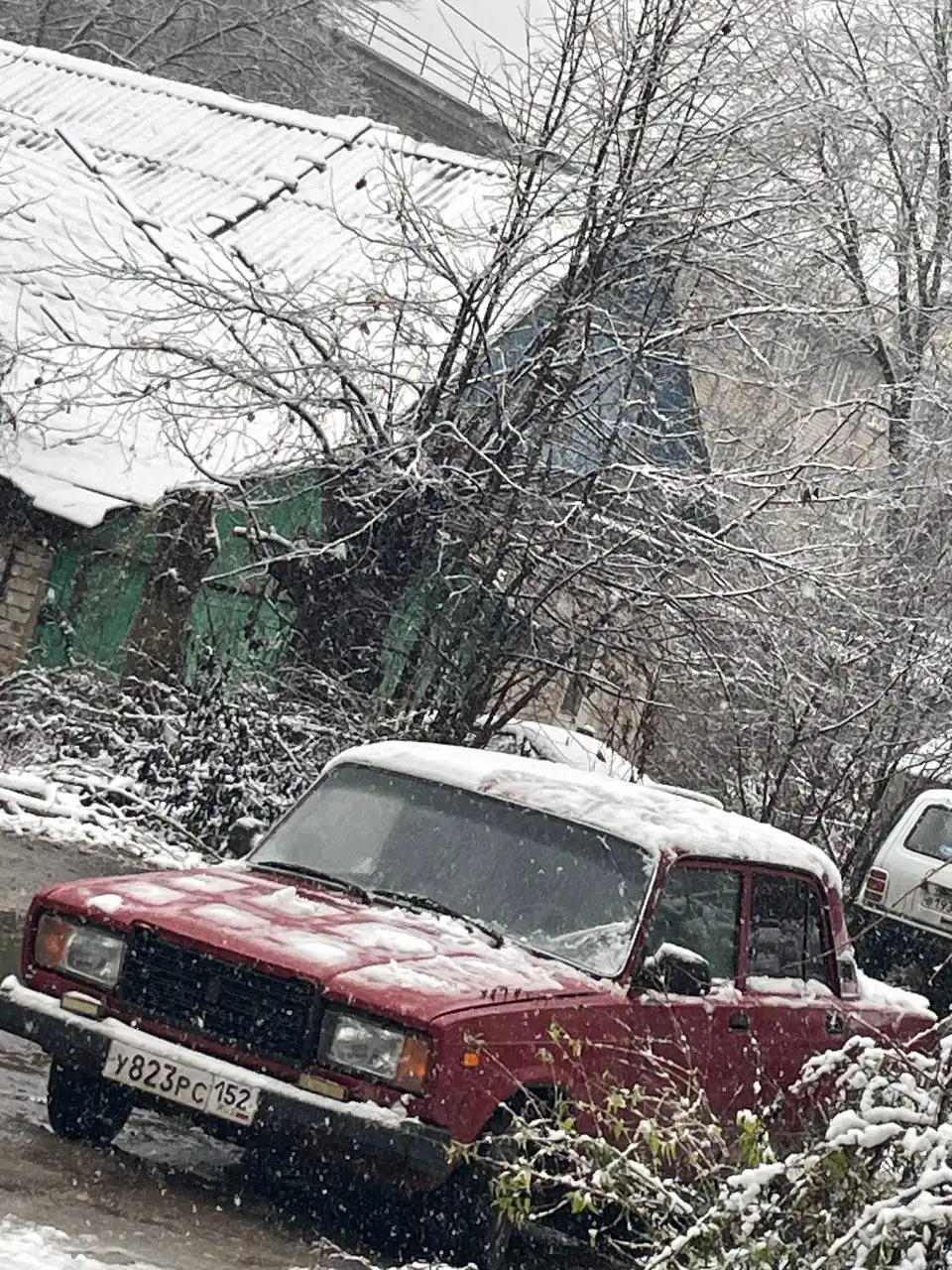 ВАЗ 2107 2006 года с незначительными повреждениями