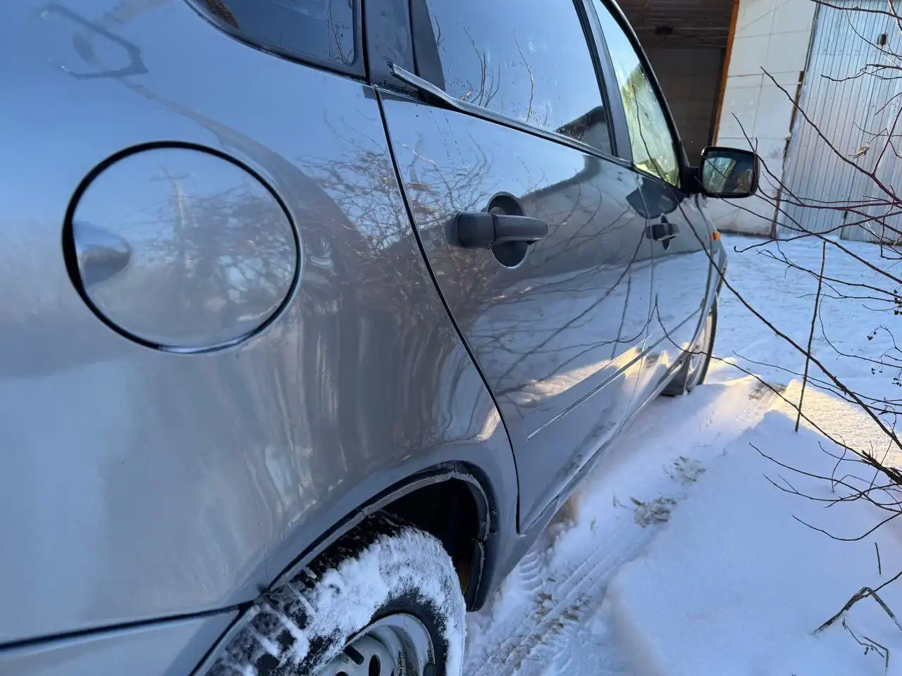 Продам Ладу Калину 2011 года с двигателем 1.6 литра