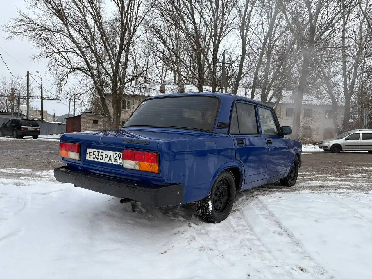 Продажа автомобиля 2006 года с инжектором