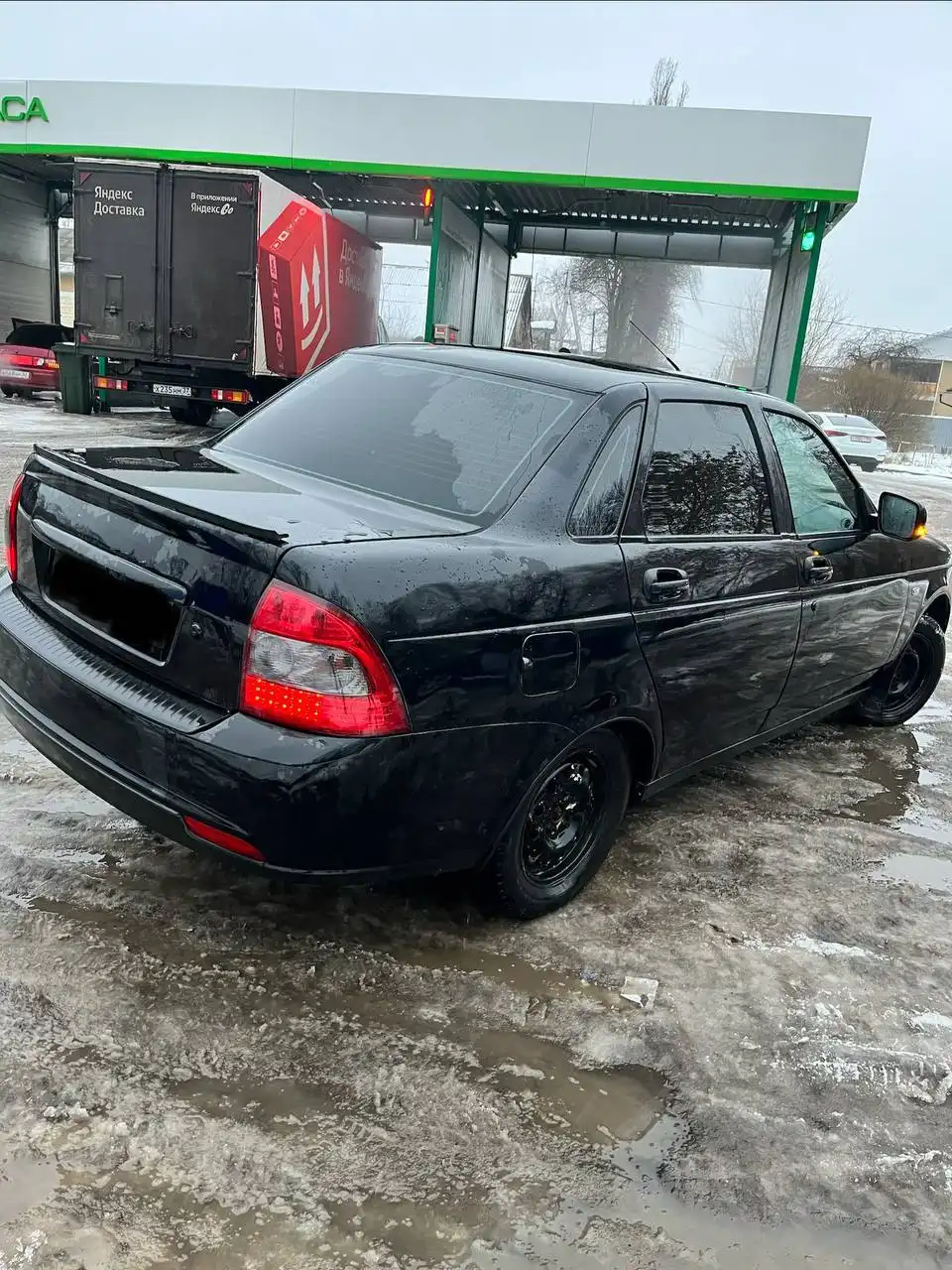 Продам автомобиль Lada Priora 2012 года