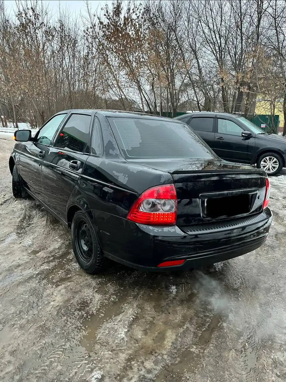 Продам автомобиль Lada Priora 2012 года